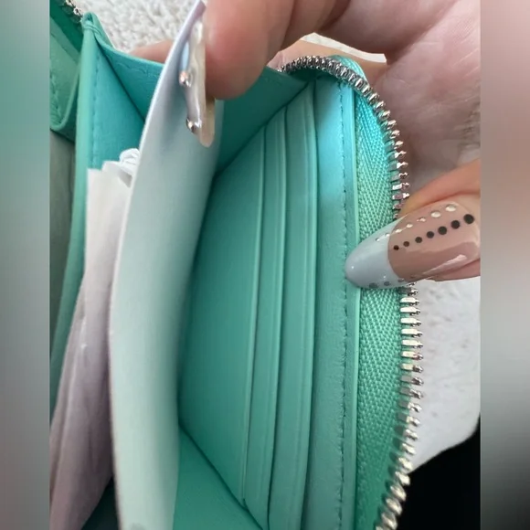NEW Tiffany & Co Return To Tiffany Zip wallet Tiffany Blue - Picture 3 of 4